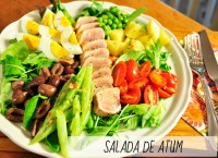 Salada de Batata com Atum, Abacaxi e Nozes