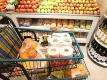 Preos da cesta de alimentos bsicos cai 2,07% em julho